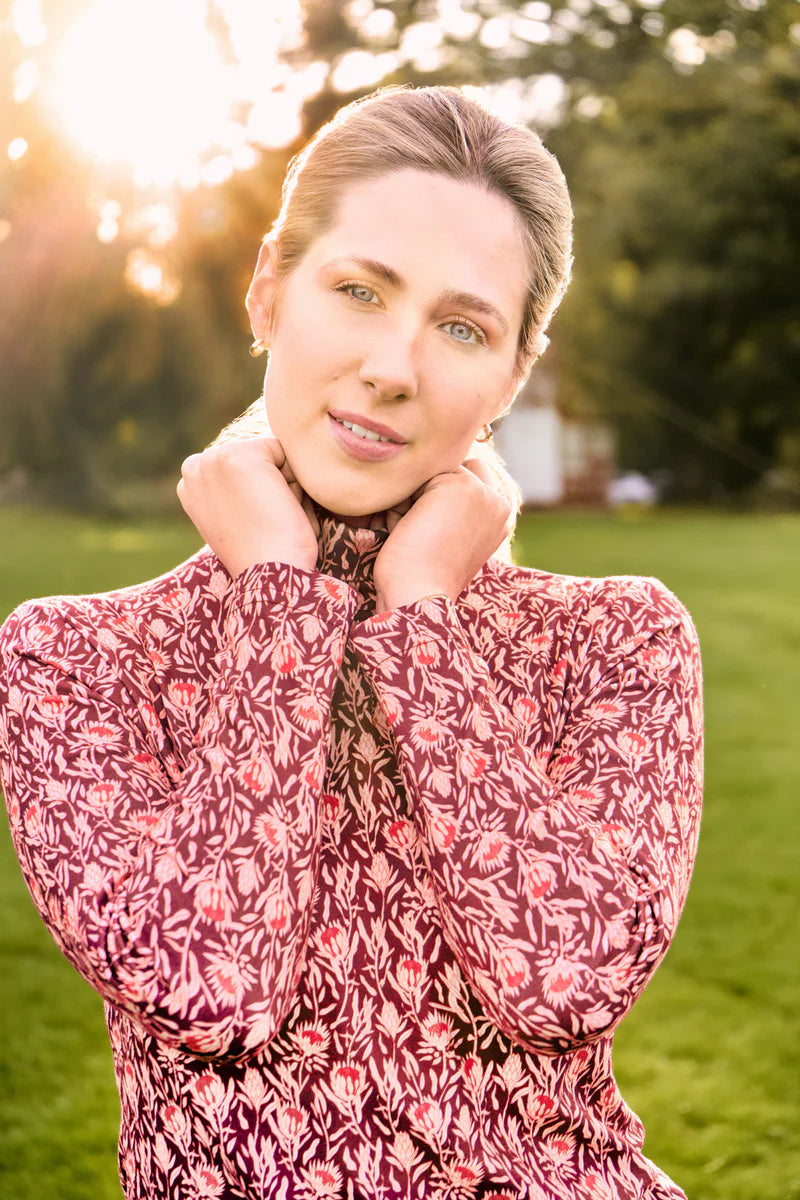 Pure ladies Amy Roll Neck in Perennial Field Print