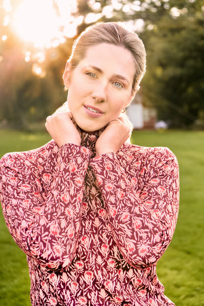Pure ladies Amy Roll Neck in Perennial Field Print